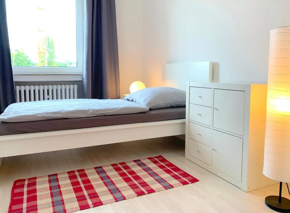 Schoene 3-Zimmer-Wohnung In Koeln-Brueck Mit Eigenem Parkplatz Apartment Cologne